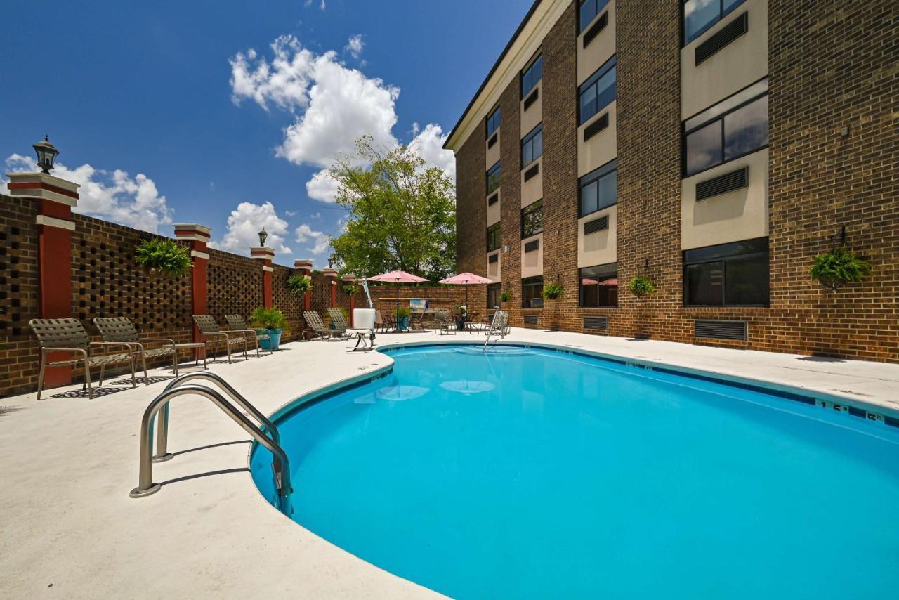 Hotel Western Pineville-charlotte South 3*